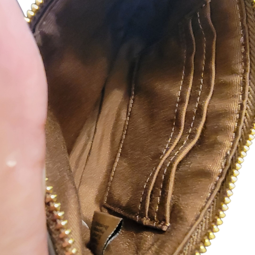 COACH WRISTLET - NWOT/Dust Bag Included - Picture 3 of 5